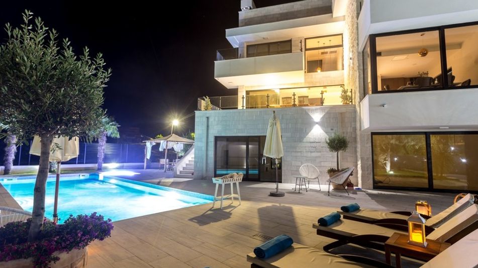 Дом площадью 350 кв.м. с видом на море, лот 623