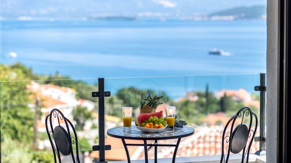 Дом площадью 350 кв.м. с видом на море, лот 623