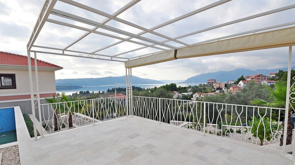 Дом площадью 280 кв.м. с видом на море, лот 627