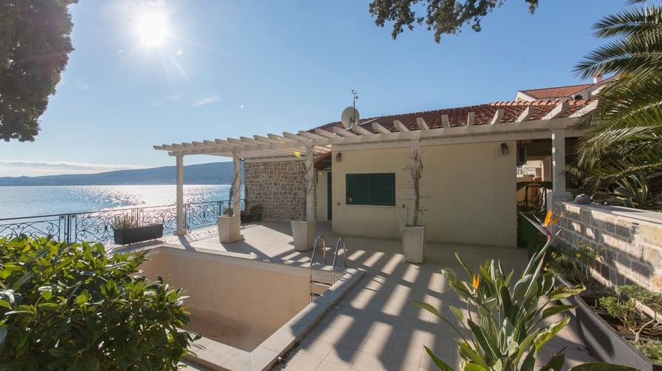 Дом площадью 710 кв.м. с видом на море, лот 629