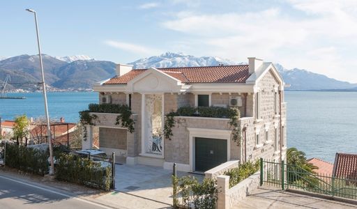 Дом площадью 710 кв.м. с видом на море, лот 629