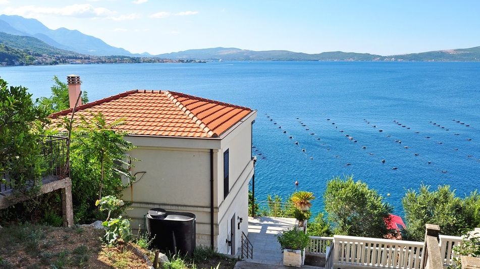 Дом площадью 375 кв.м. с видом на море, лот 635