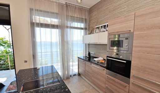 Дом площадью 375 кв.м. с видом на море, лот 635