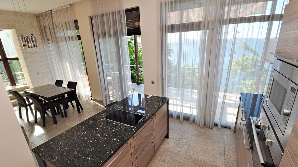 Дом площадью 375 кв.м. с видом на море, лот 635