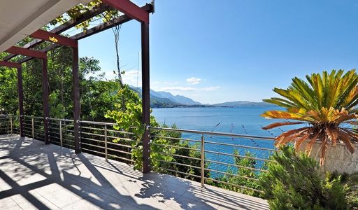 Дом площадью 375 кв.м. с видом на море, лот 635