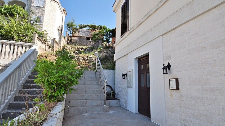 Дом площадью 375 кв.м. с видом на море, лот 635