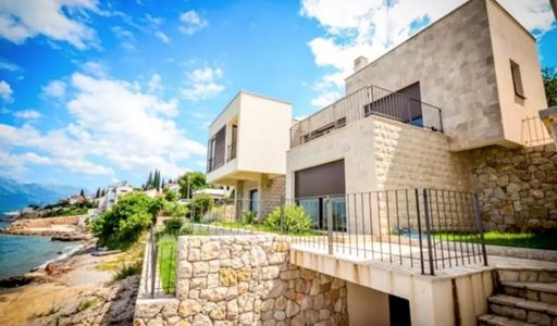 Дом площадью 250 кв.м. с видом на море, лот 637