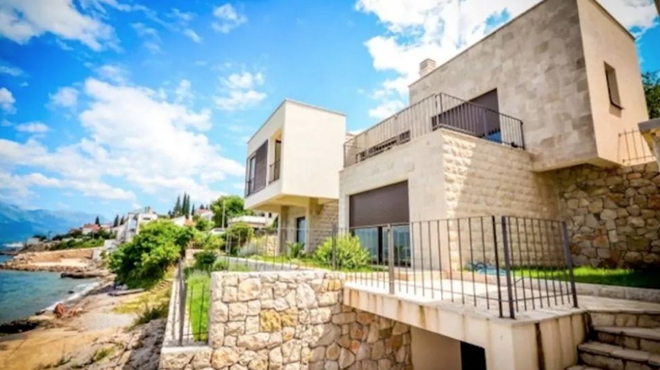 Дом площадью 250 кв.м. с видом на море, лот 637