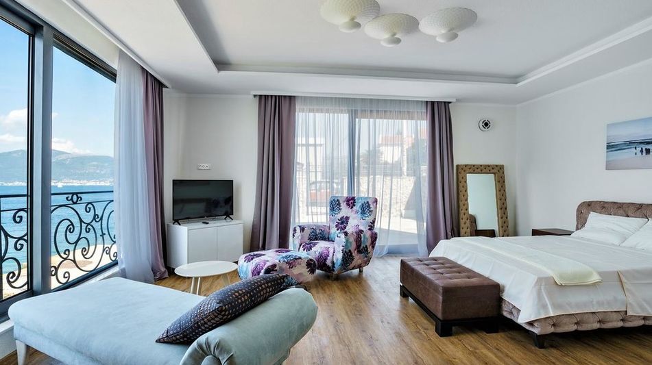 Дом площадью 420 кв.м. с видом на море, лот 639