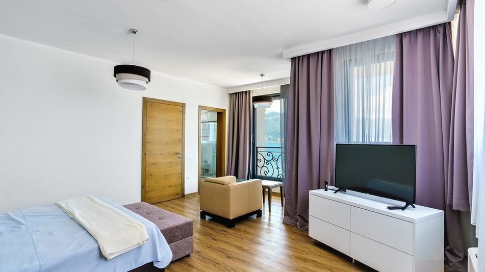 Дом площадью 420 кв.м. с видом на море, лот 639