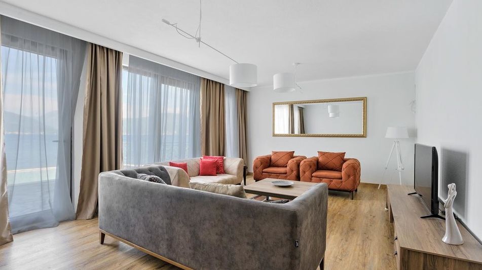 Дом площадью 420 кв.м. с видом на море, лот 639