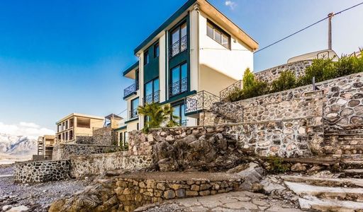 Дом площадью 420 кв.м. с видом на море, лот 639