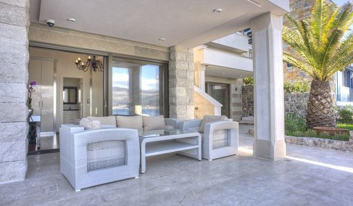 Дом площадью 300 кв.м. с видом на море, лот 640