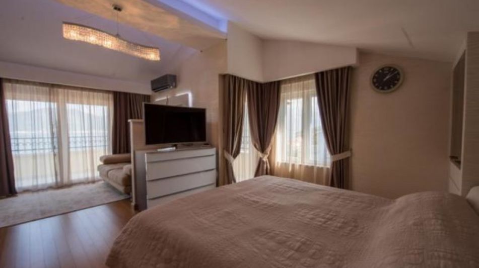 Дом площадью 280 кв.м. с видом на море, лот 642