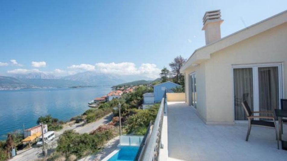 Дом площадью 280 кв.м. с видом на море, лот 642