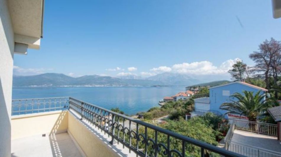 Дом площадью 280 кв.м. с видом на море, лот 642