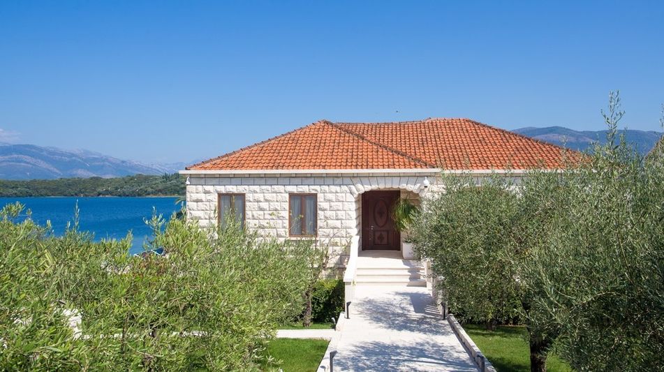 Дом площадью 286 кв.м. с видом на море, лот 643