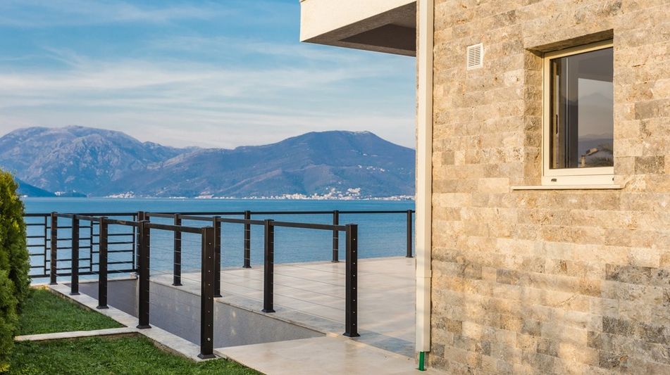 Дом площадью 330 кв.м. с видом на море, лот 645