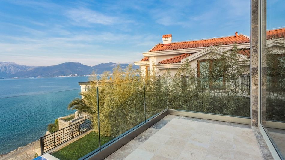 Дом площадью 330 кв.м. с видом на море, лот 645