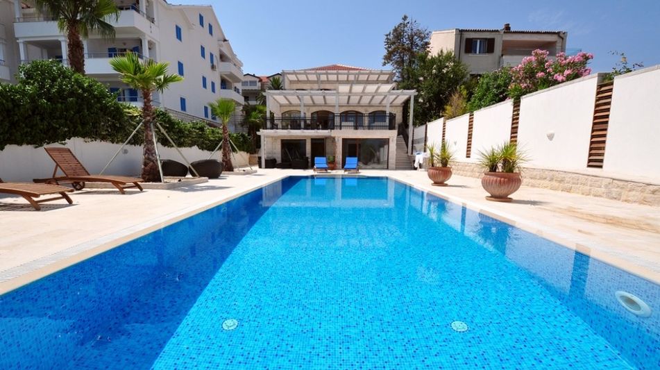 Дом площадью 400 кв.м. с видом на море, лот 647