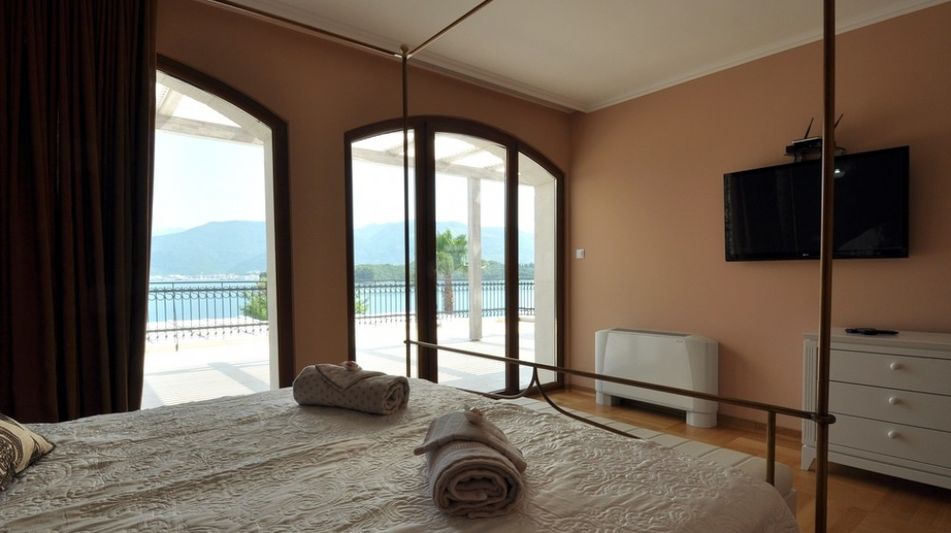 Дом площадью 400 кв.м. с видом на море, лот 647