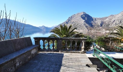 Дом площадью 235 кв.м. с видом на море, лот 648