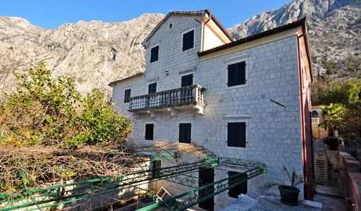 Дом площадью 235 кв.м. с видом на море, лот 648