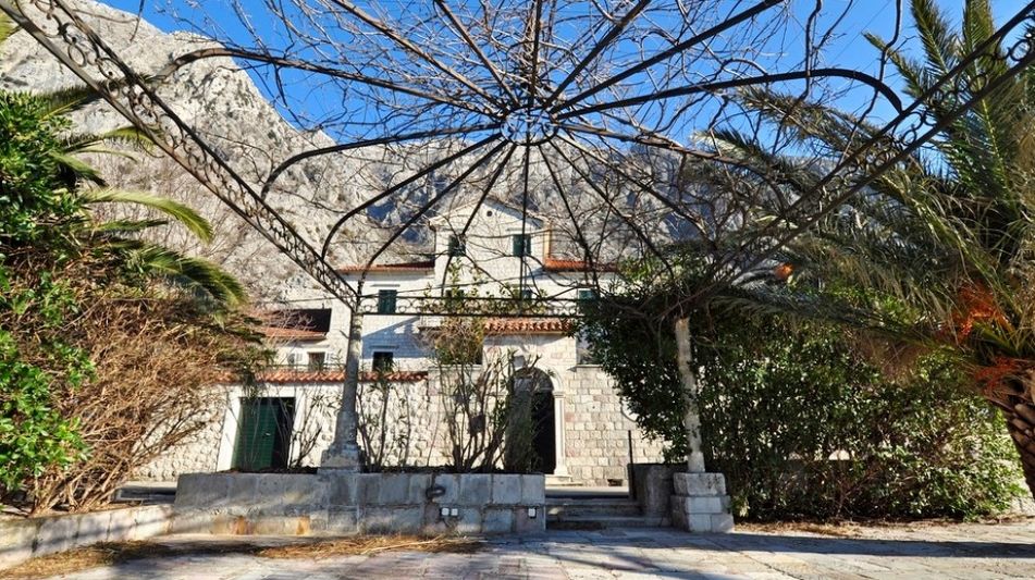 Дом площадью 235 кв.м. с видом на море, лот 648