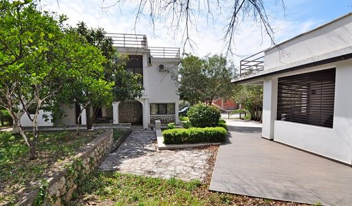 Дом площадью 350 кв.м. с видом на море, лот 651