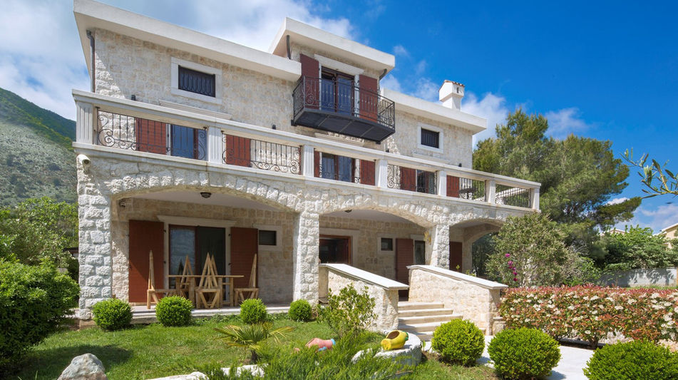 Дом площадью 497 кв.м. с видом на море, лот 659