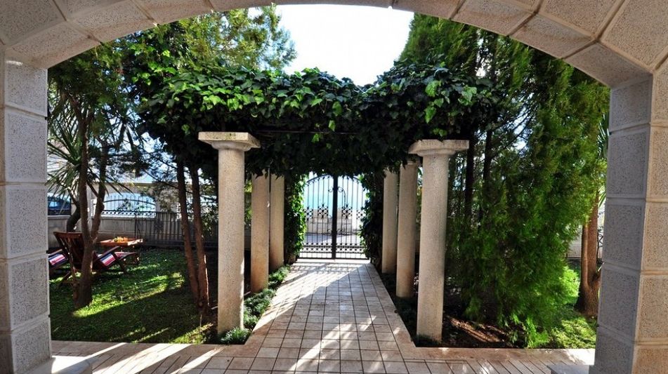 Дом площадью 270 кв.м. с видом на море, лот 660