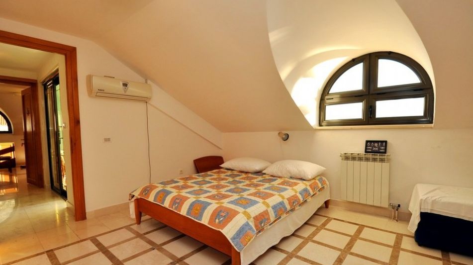 Дом площадью 270 кв.м. с видом на море, лот 660