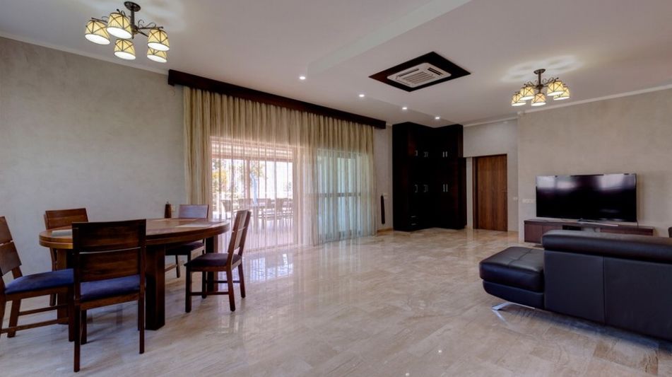 Дом площадью 372 кв.м. с видом на море, лот 662