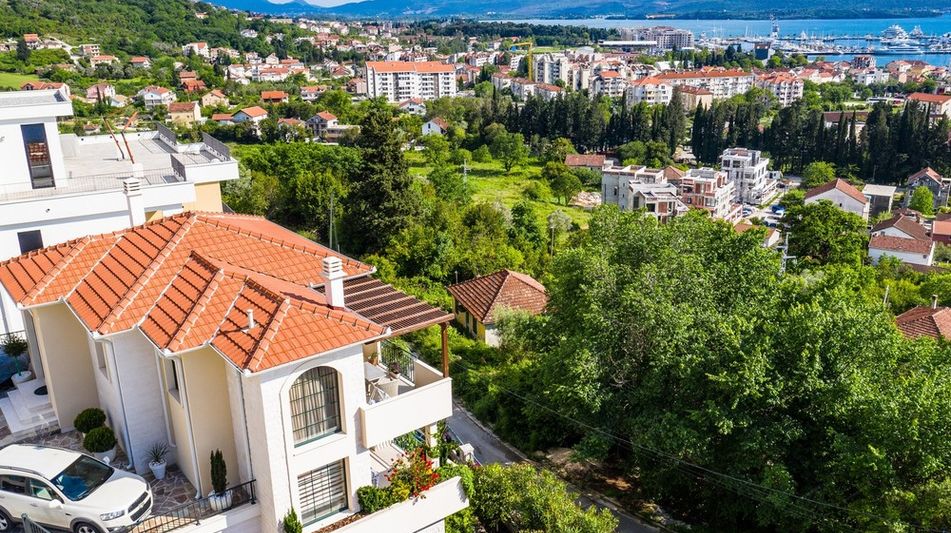 Дом площадью 240 кв.м. с видом на море, лот 668