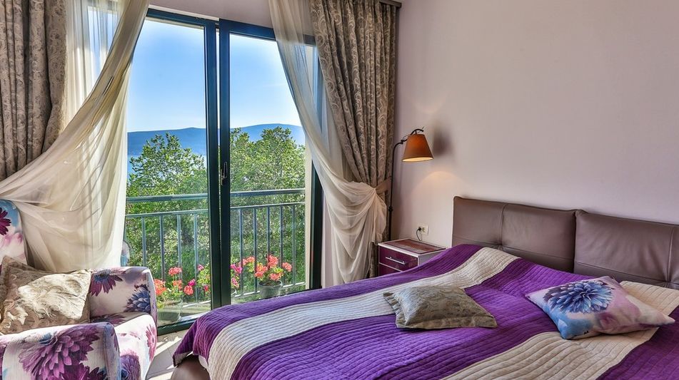 Дом площадью 240 кв.м. с видом на море, лот 668