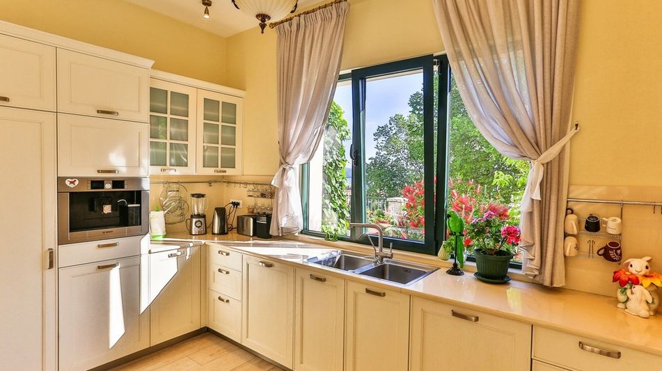 Дом площадью 240 кв.м. с видом на море, лот 668