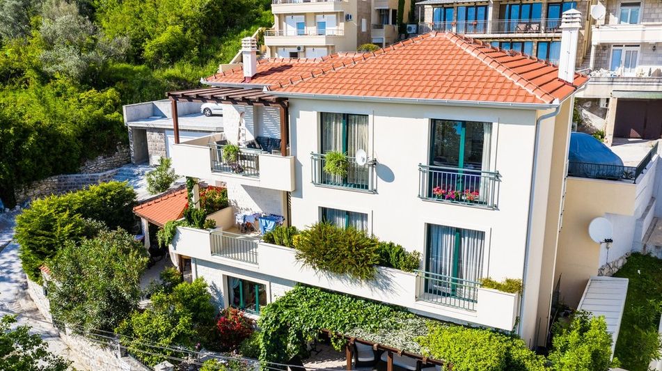 Дом площадью 240 кв.м. с видом на море, лот 668