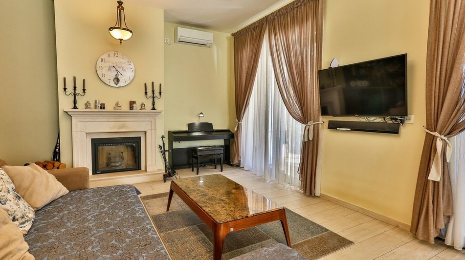 Дом площадью 240 кв.м. с видом на море, лот 668