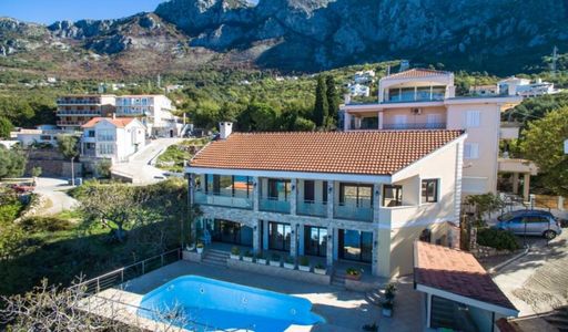 Дом площадью 340 кв.м. с видом на море, лот 669