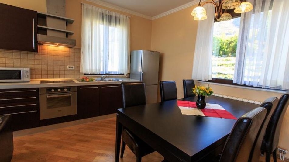 Дом площадью 340 кв.м. с видом на море, лот 669