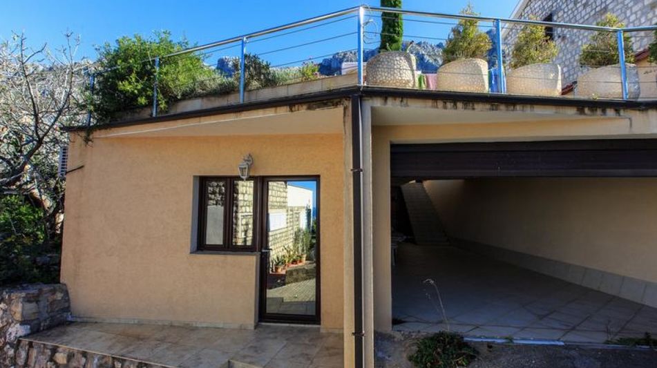 Дом площадью 340 кв.м. с видом на море, лот 669