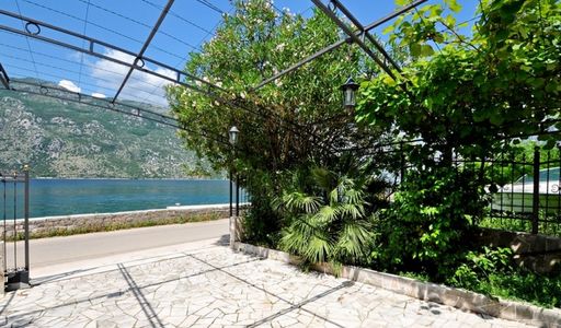 Дом площадью 275 кв.м. с видом на море, лот 670