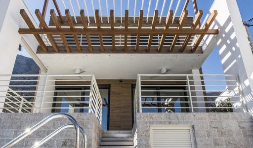 Дом площадью 275 кв.м. с видом на море, лот 671