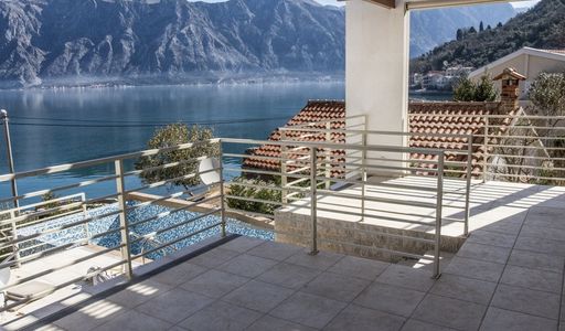 Дом площадью 275 кв.м. с видом на море, лот 671