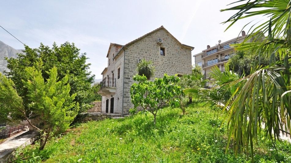 Дом площадью 500 кв.м. с видом на море, лот 677