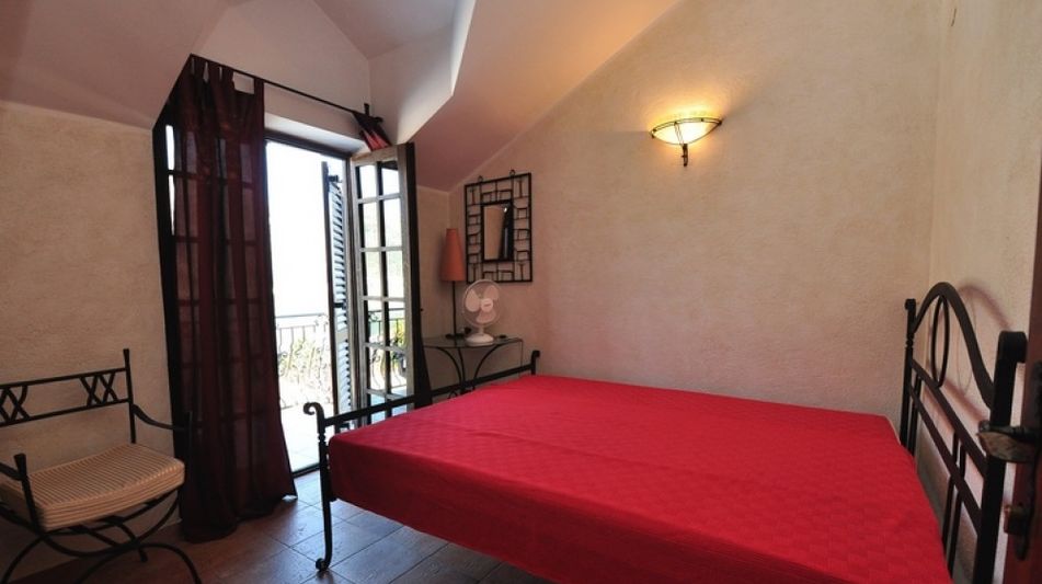 Дом площадью 751 кв.м. с видом на море, лот 679