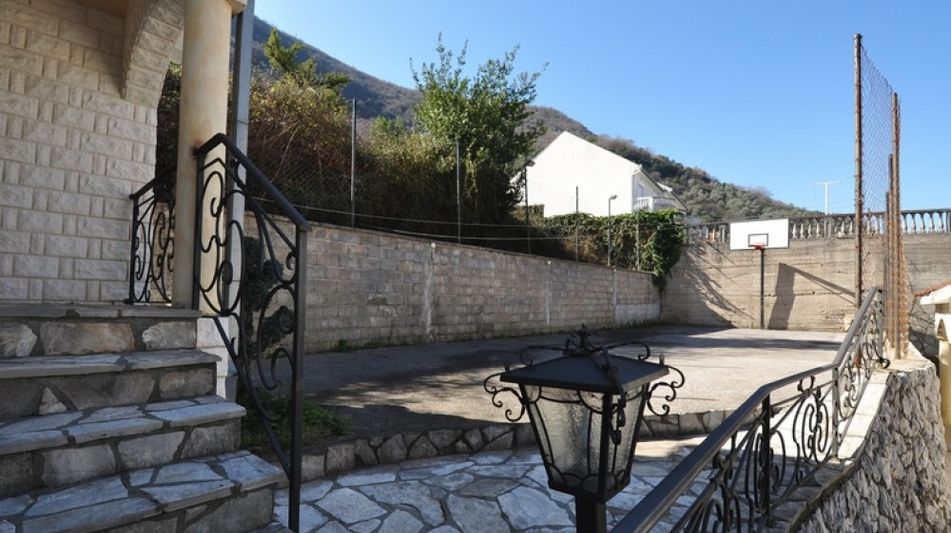 Дом площадью 751 кв.м. с видом на море, лот 679