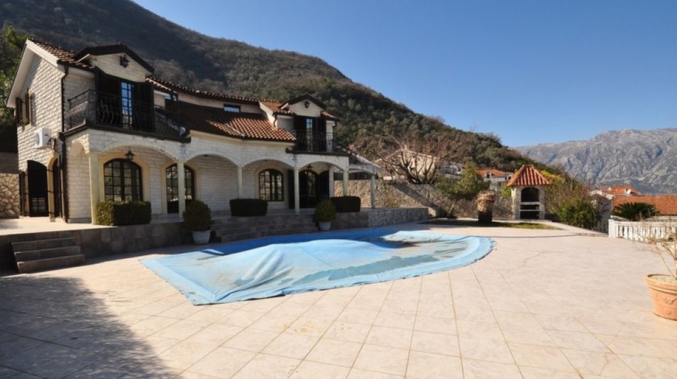 Дом площадью 751 кв.м. с видом на море, лот 679