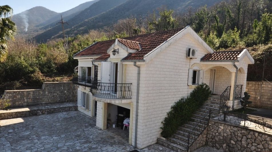 Дом площадью 751 кв.м. с видом на море, лот 679