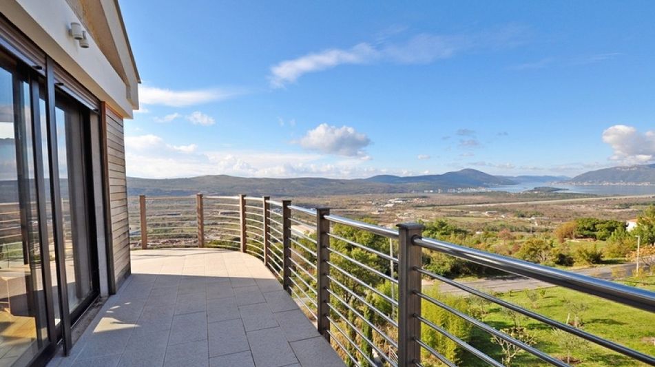 Дом площадью 371 кв.м. с видом на море, лот 680